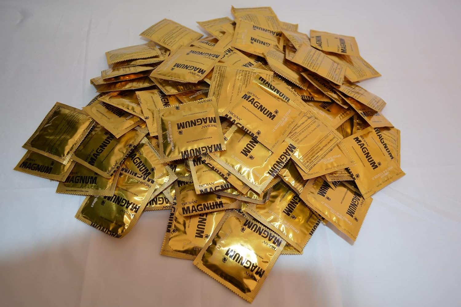 48 Lubricated Condoms T579385