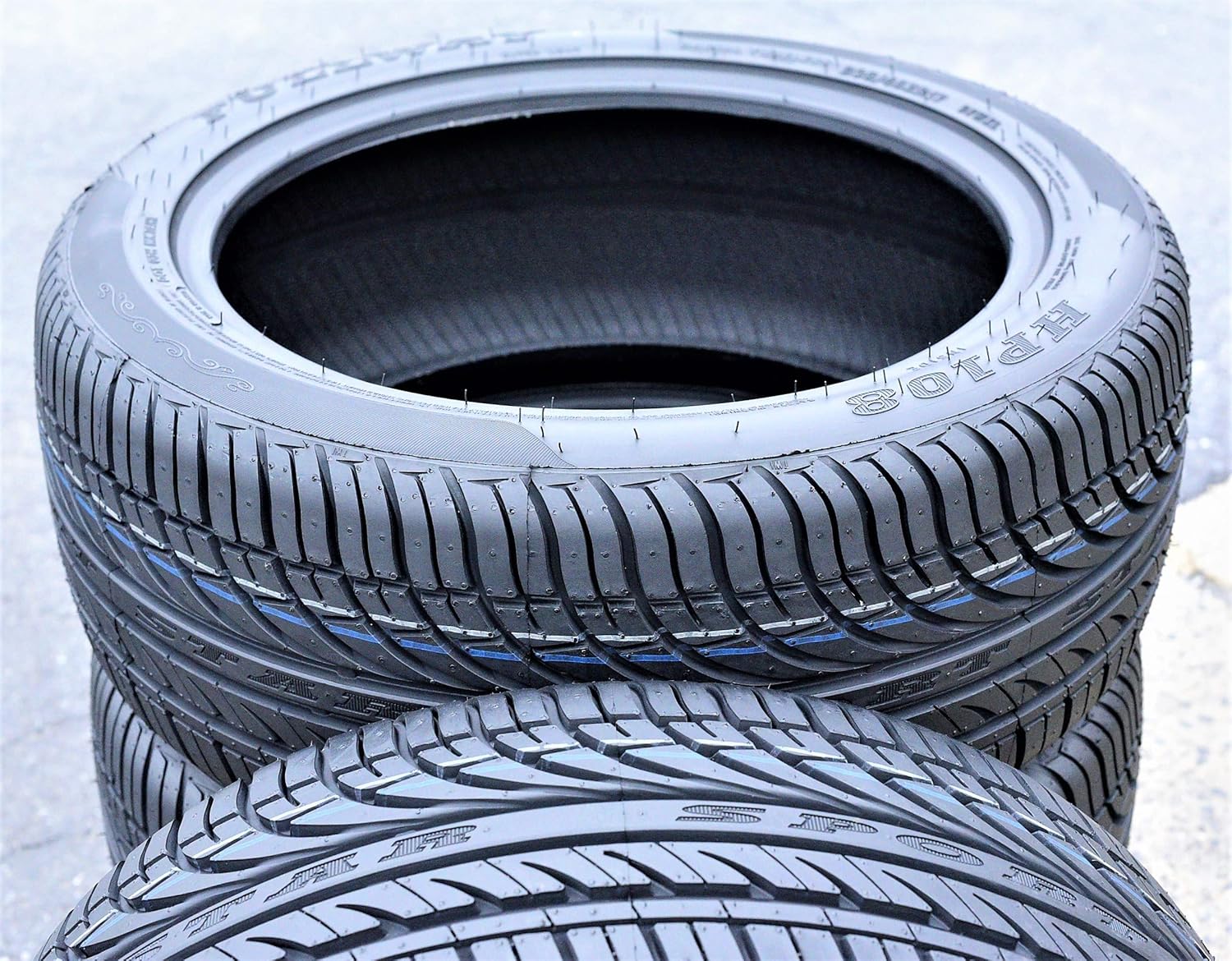 Set of 4 All-Season High Performance Radial Tires 225/40R18 92W Load Range XL 4-Ply BSW M84442