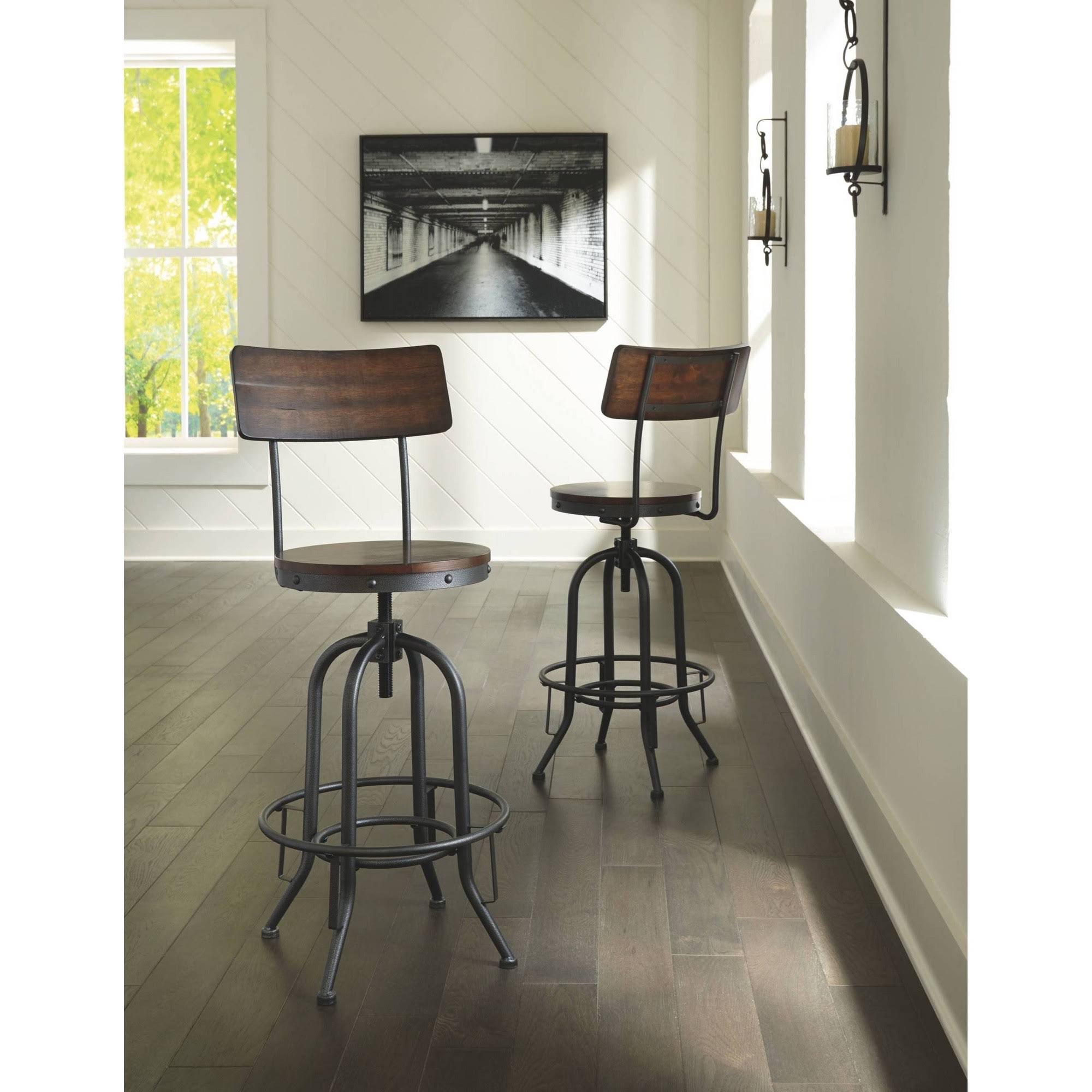 Brown Tall Swivel Barstool (Set of 2) I7982