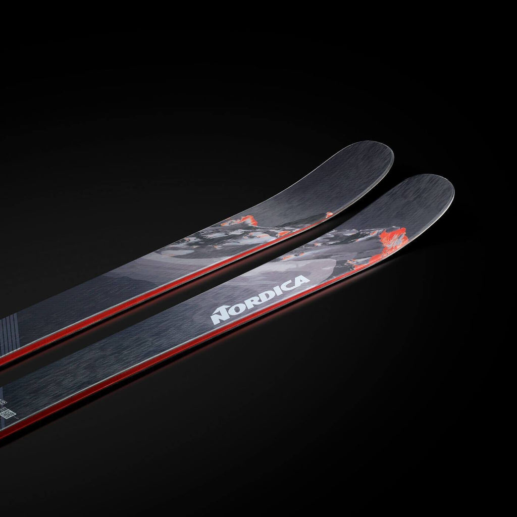 179 cm Skis M371