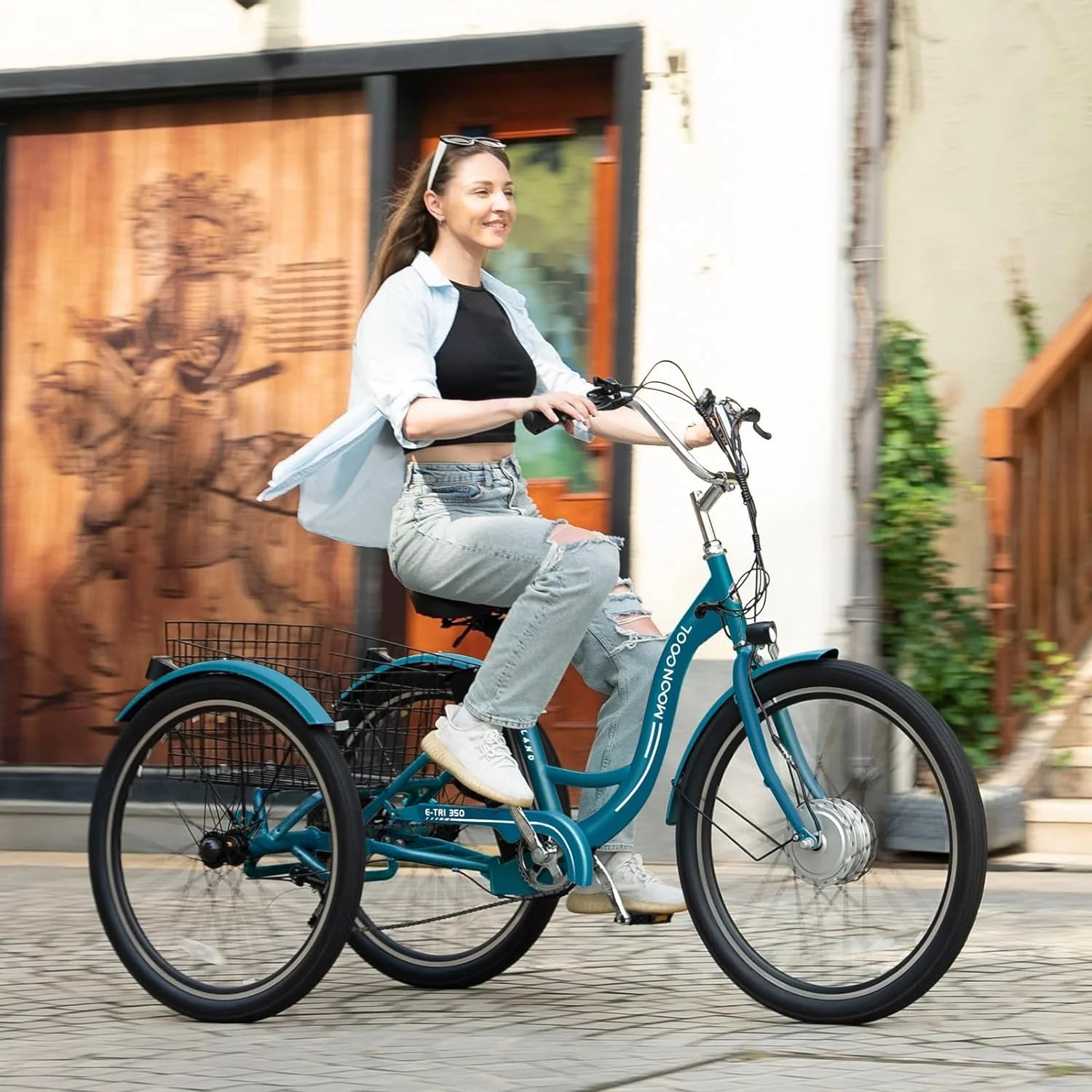 24 26 3 Wheel Electric Tricycle 350W 36V 7 Speeds with Large Basket U9720