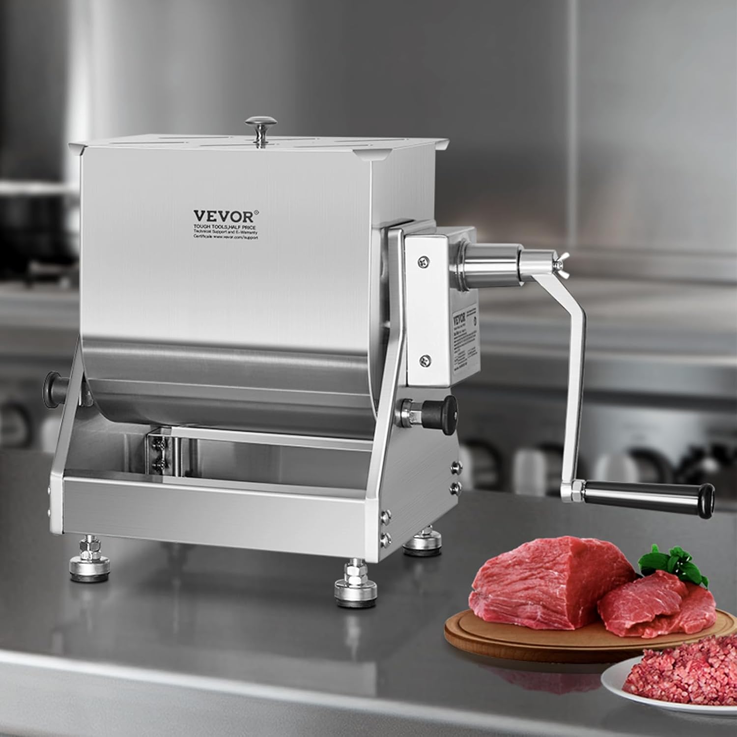 30 Pound Capacity Stainless Steel Manual Meat Mixer with Lid and Handle O57884